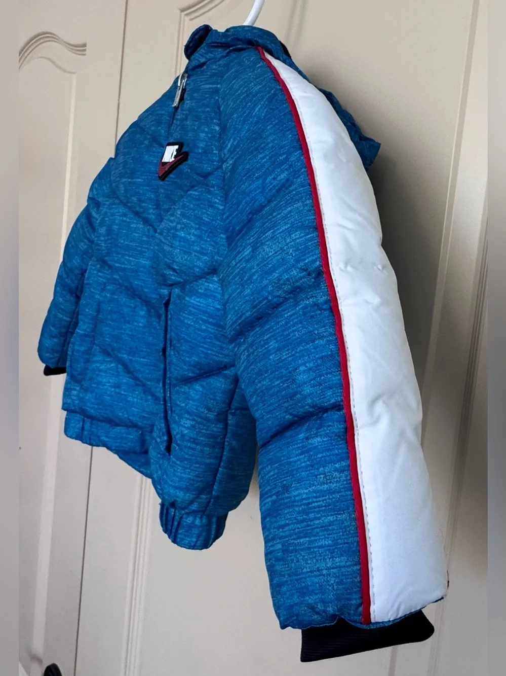 Nike Kids Blue Insulated Puffer Jacket with Stripe Detail
